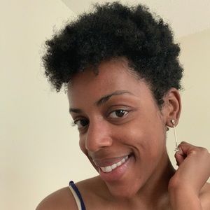 Meet your Posher, Amber